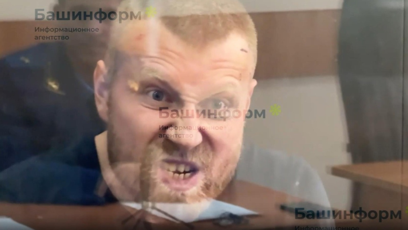 Уфимца, выбросившего дочь из окна, признали невменяемым