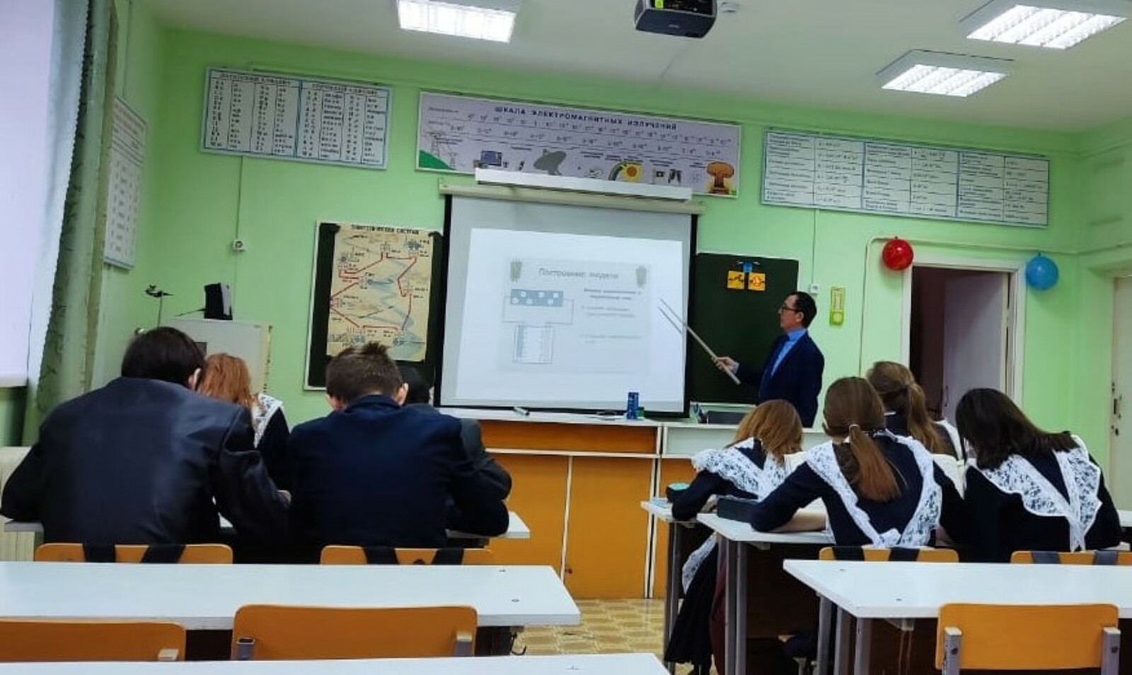 Краснокамские учителя физики и начальных классов обсудили актуальные вопросы преподавания