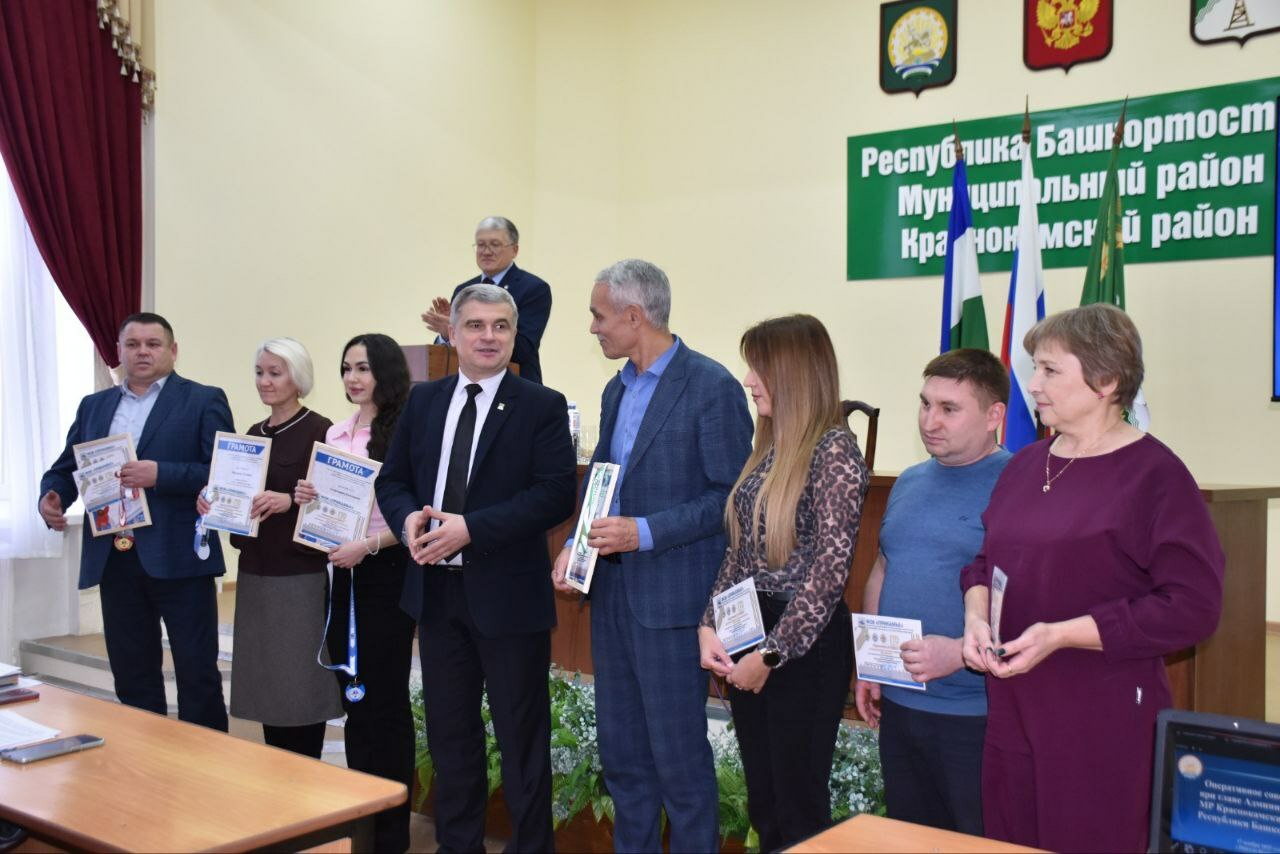 Муниципальные служащие участвовали в фестивале ГТО