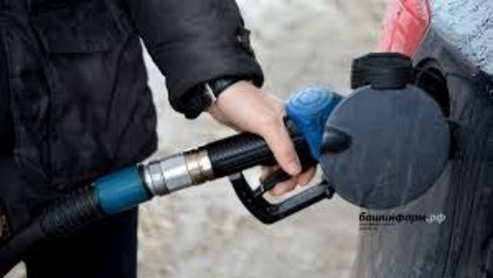 На заправках в Башкирии выросли цены на топливо