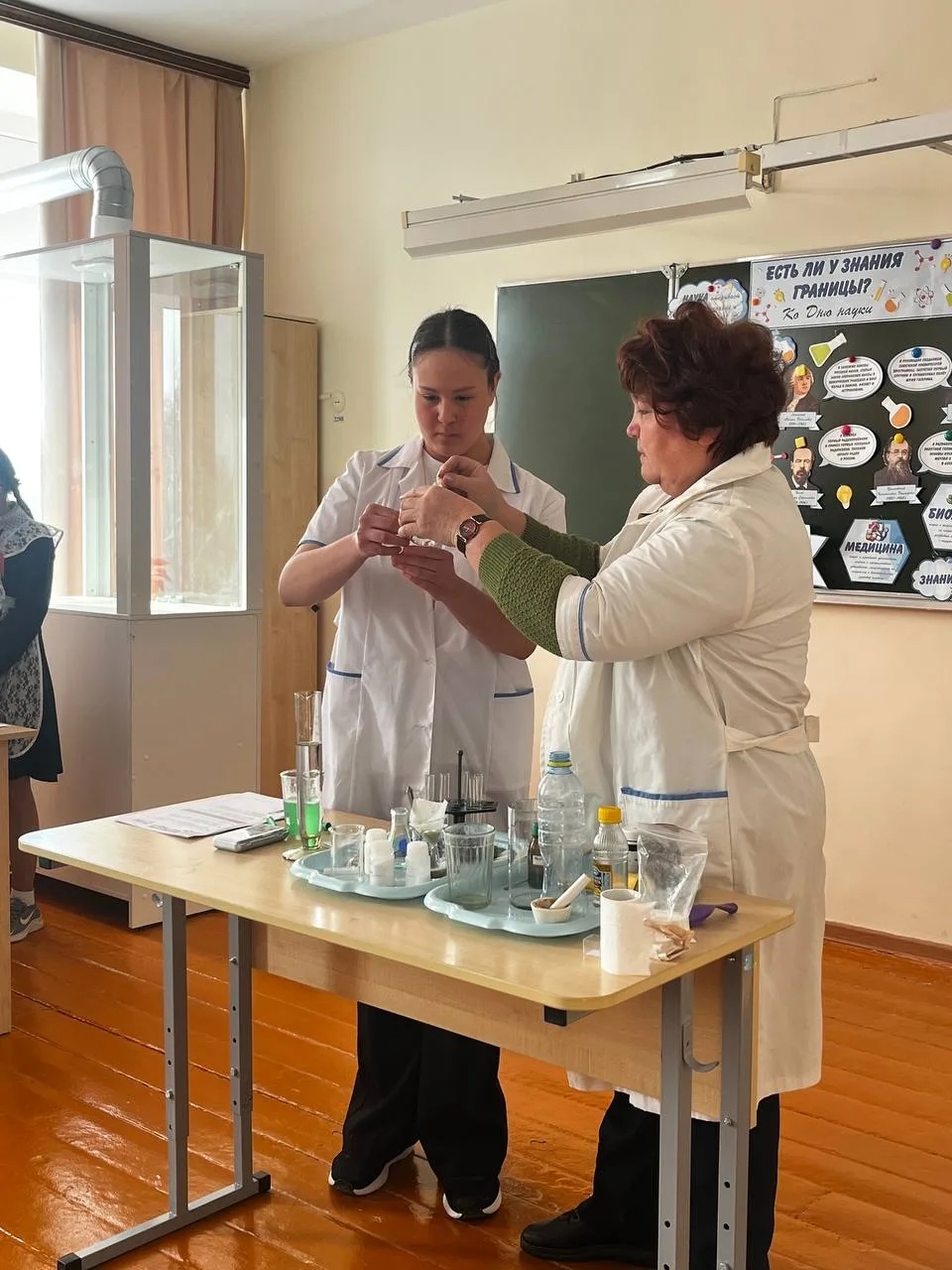 В Новобуринской школе отметили День российской науки