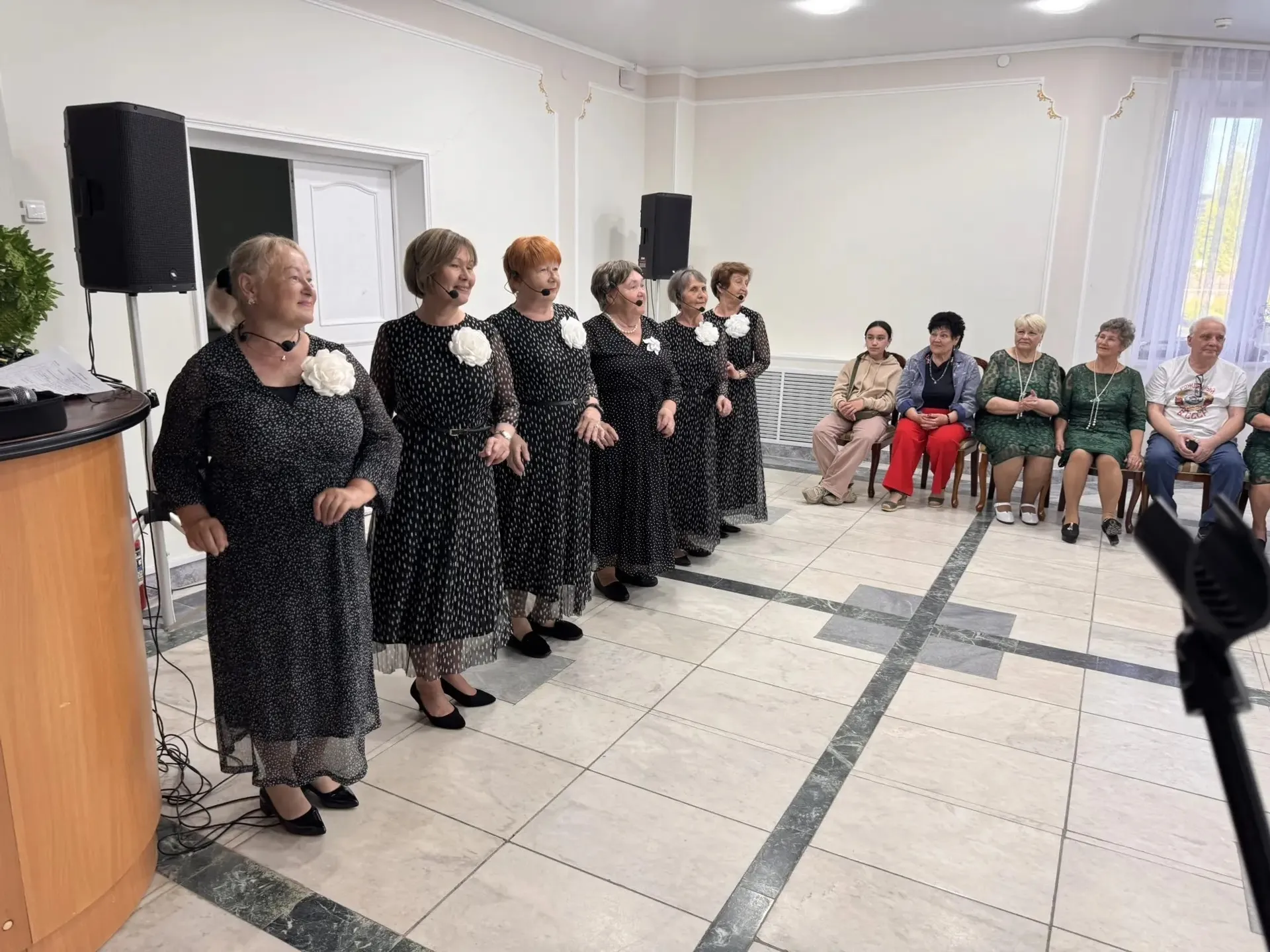 В районном доме культуры прошёл ретро-вечер «Песни нашей молодости»