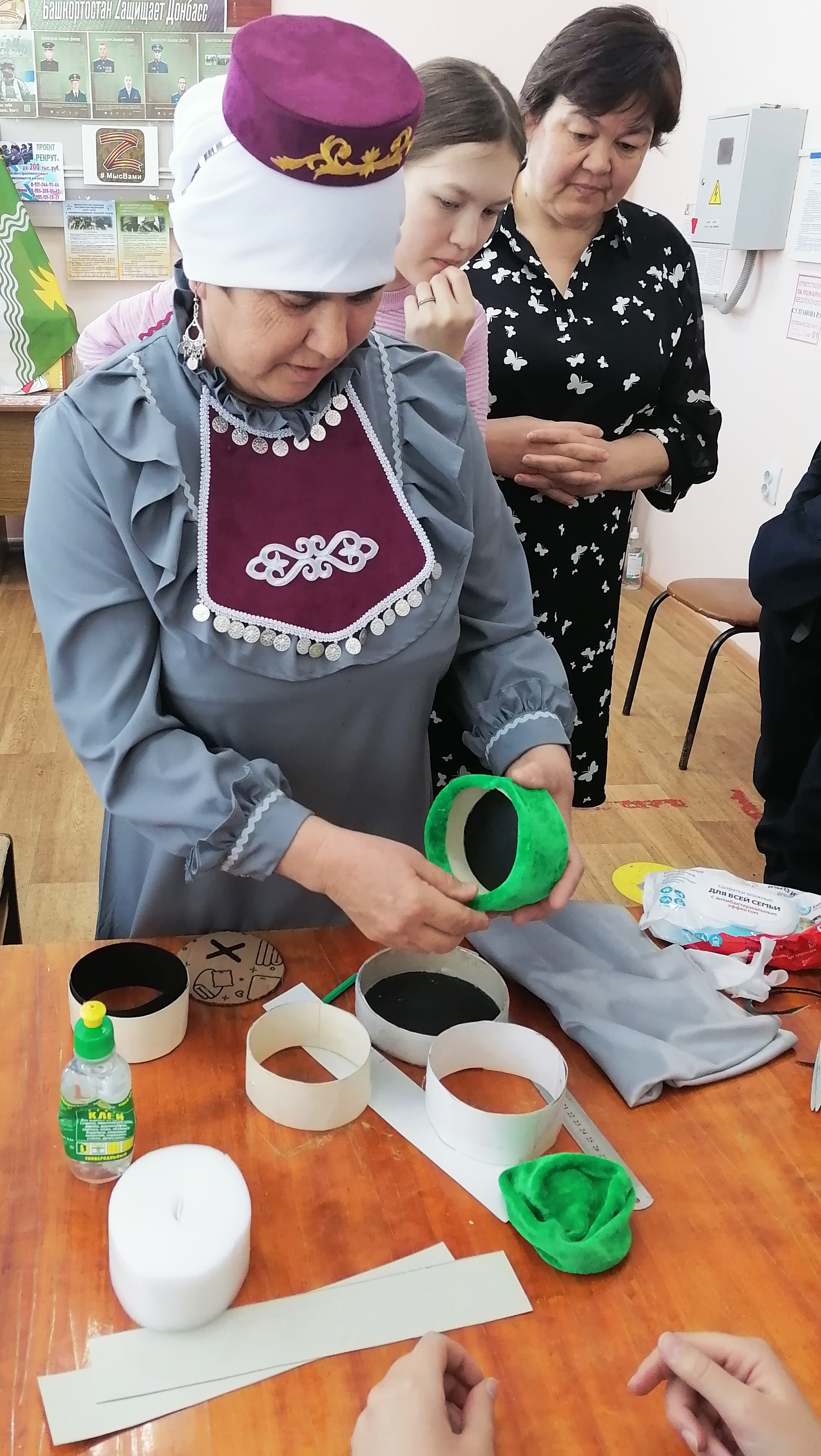 В Старомуштинской библиотеке прошел мастер-класс по изготовлению калфака