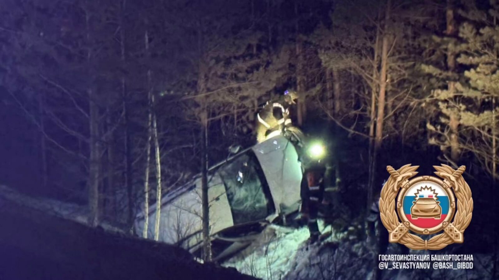 В ночном ДТП в Башкирии один человек погиб и пятеро пострадали