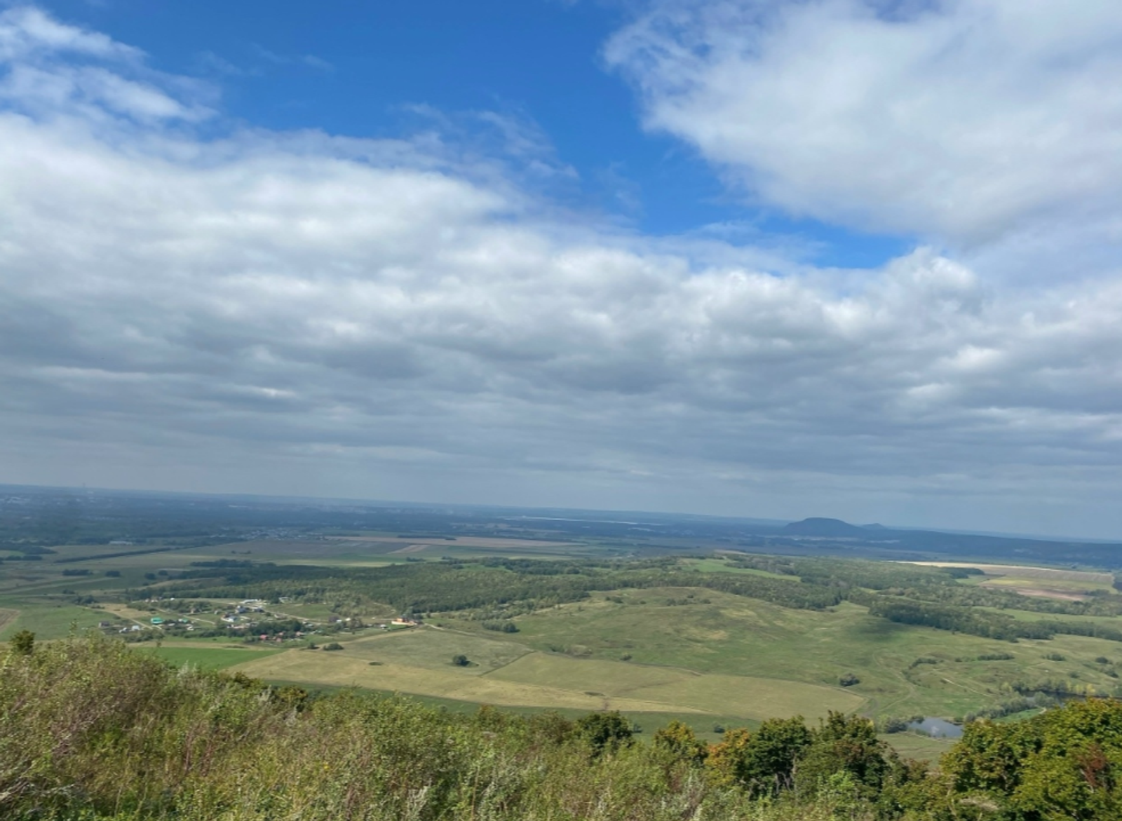 Гороскоп на 7 апреля 2026: что шепчут звезды