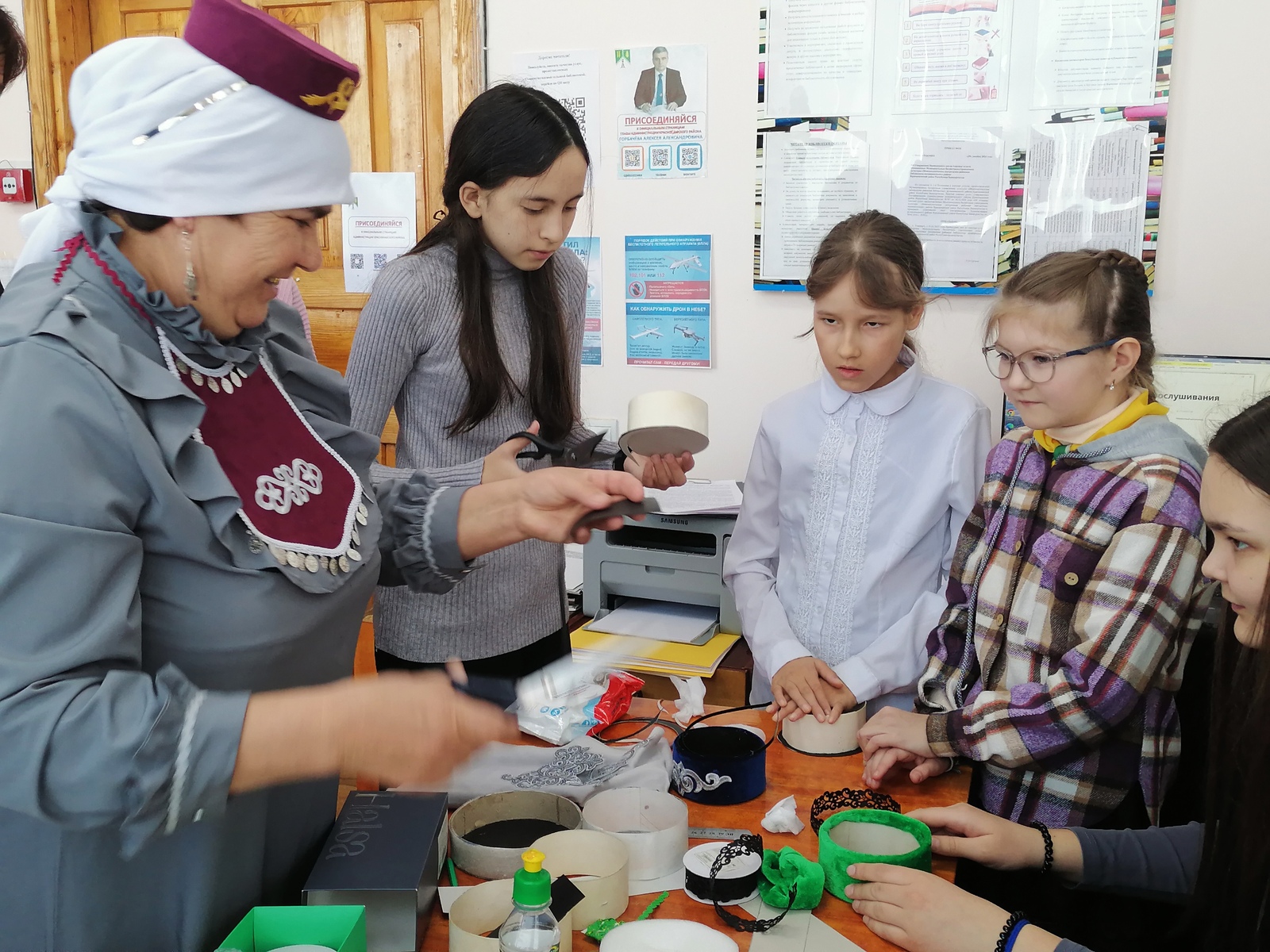 В Старомуштинской библиотеке прошел мастер-класс по изготовлению калфака