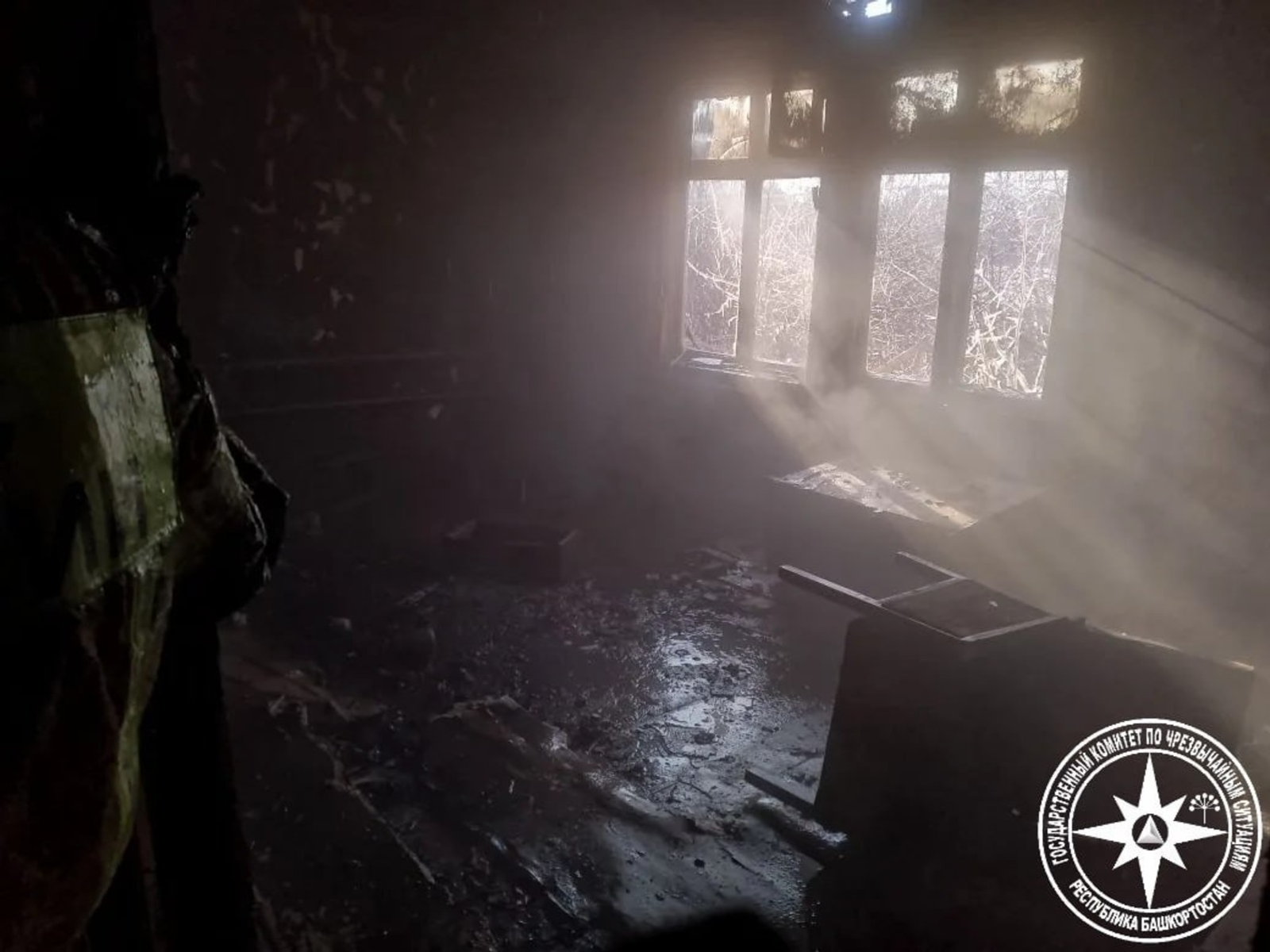 В Башкирии из сгоревшего дома извлекли труп мужчины