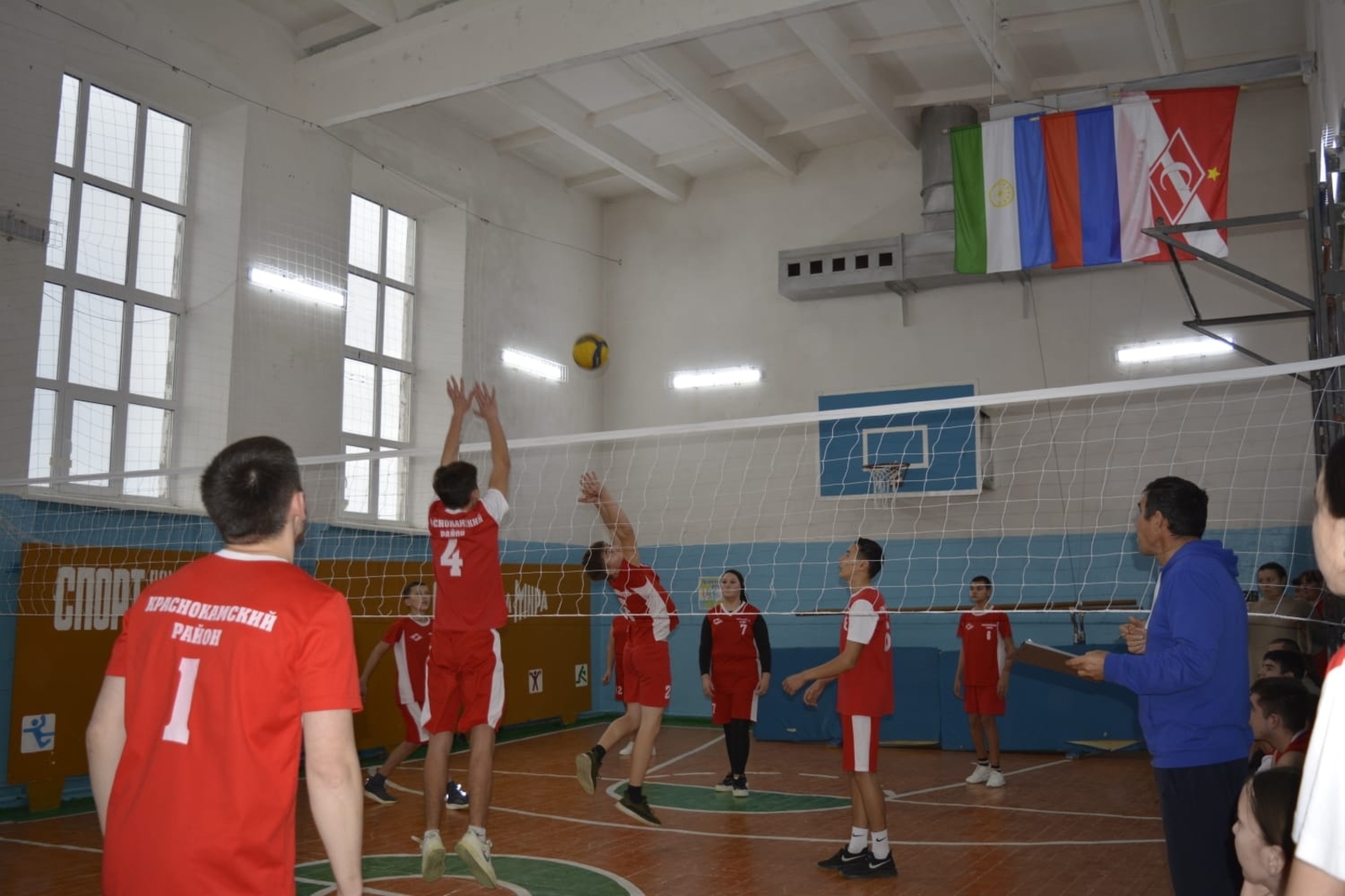 В селе Староянзигитово состоялся волейбольный турнир среди молодёжи