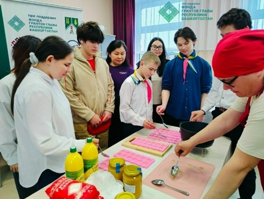 Краснокамцы сделали сладости для участников СВО