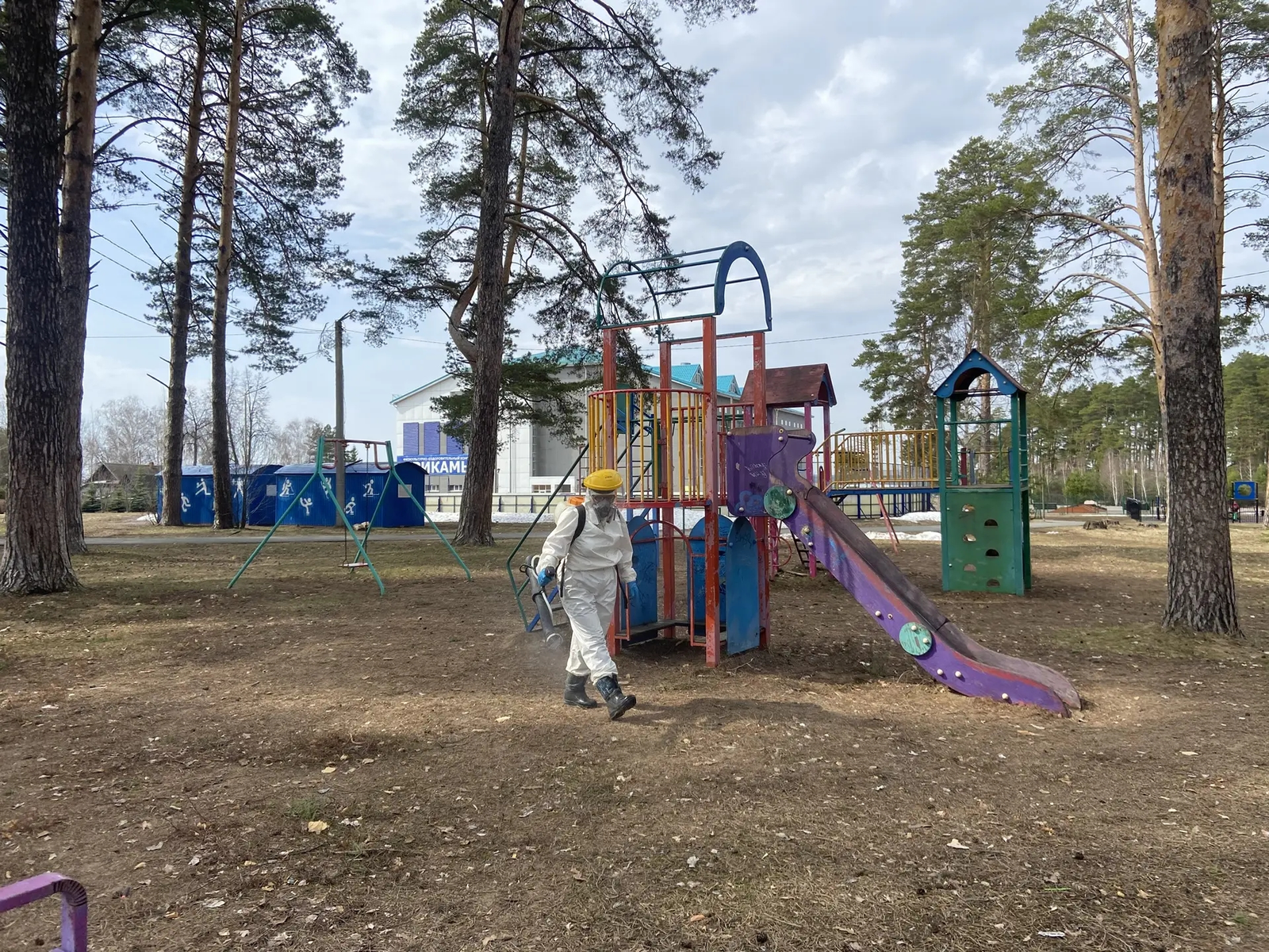 В Николо-Берёзовке провели обработку от клещей