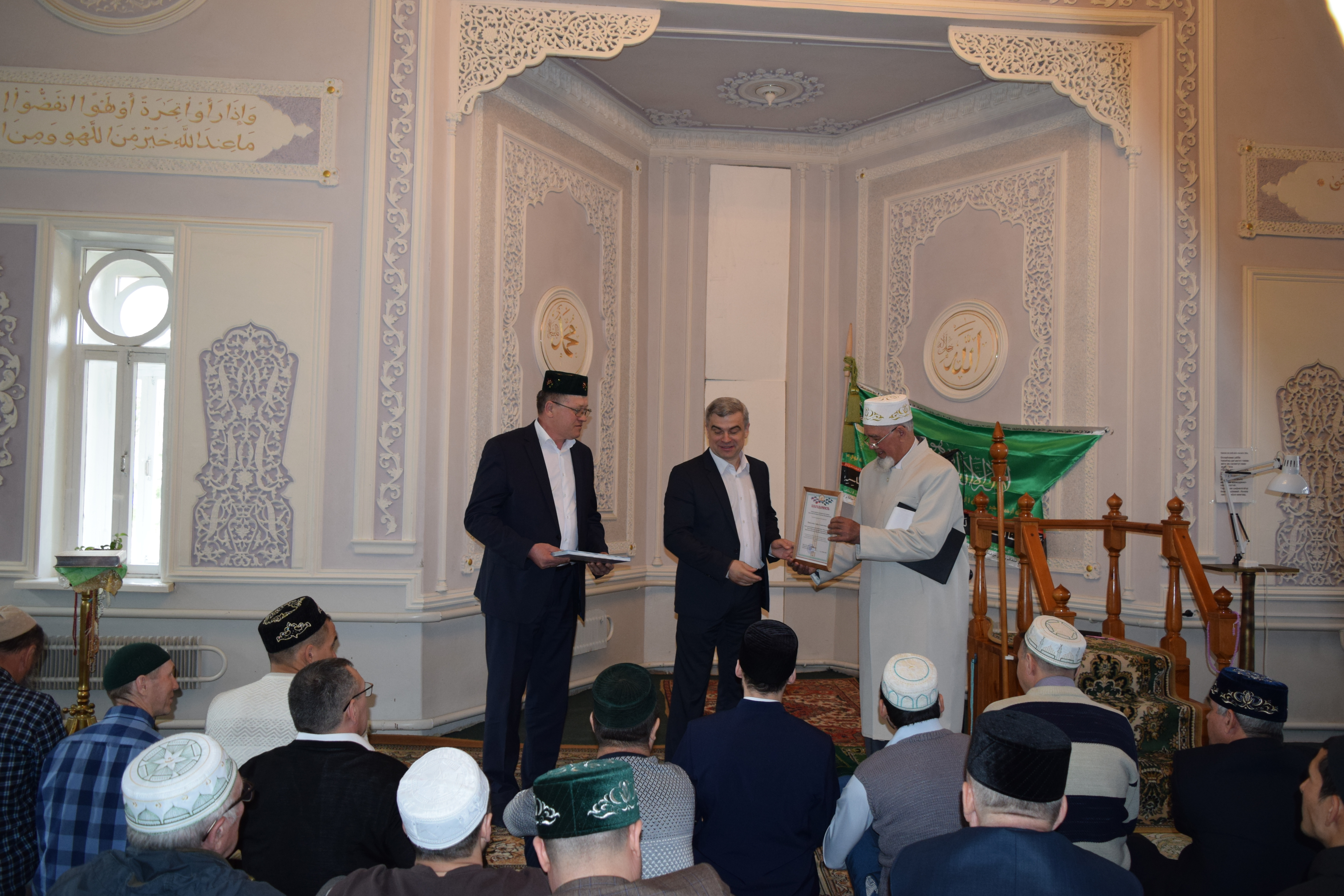 Глава администрации Краснокамского района Алексей Горбачёв пообещал мечети райцентра помощь в капремонте